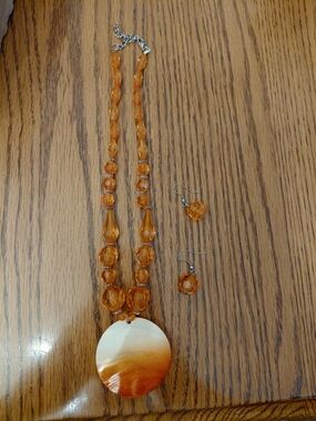 Avon Orange Bead Necklace with Round Shell Pendant and Matching Earrings